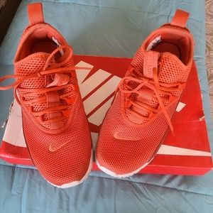 Women’s Nike huarache city low